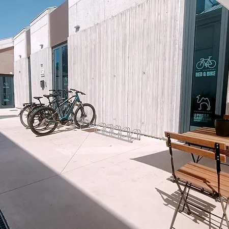 Hostel Bed & Bike